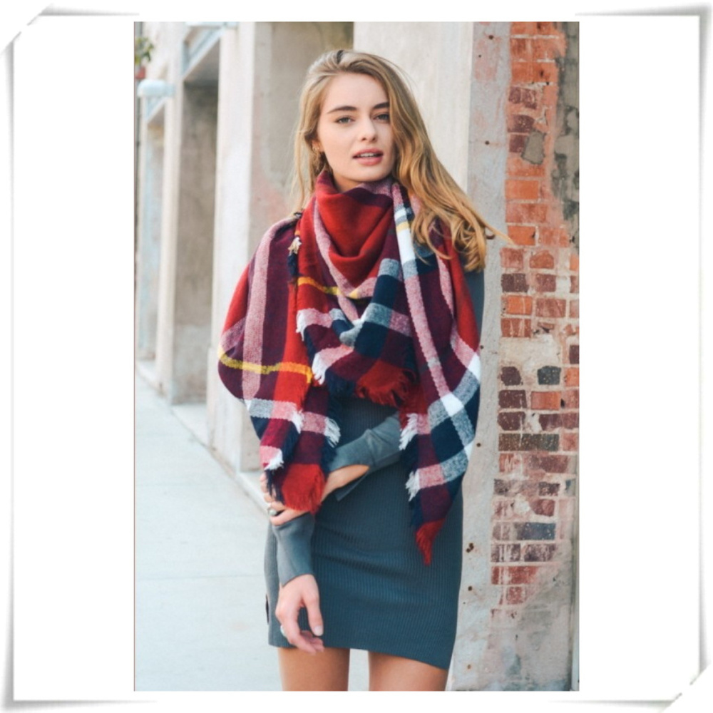💲Sale 10/$15❤️ - Plaid Сheckered Frayed Edge Woven Blanket Scarf in Red Blue